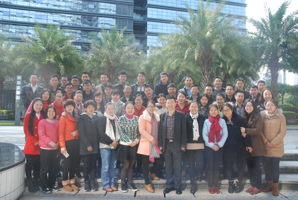 堅(jiān)守2015農(nóng)歷羊年最后一班崗的亞泰光電人