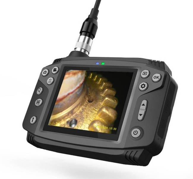 亞泰光電近日成功推出的針對汽修行業CIE便攜式汽車內窺鏡